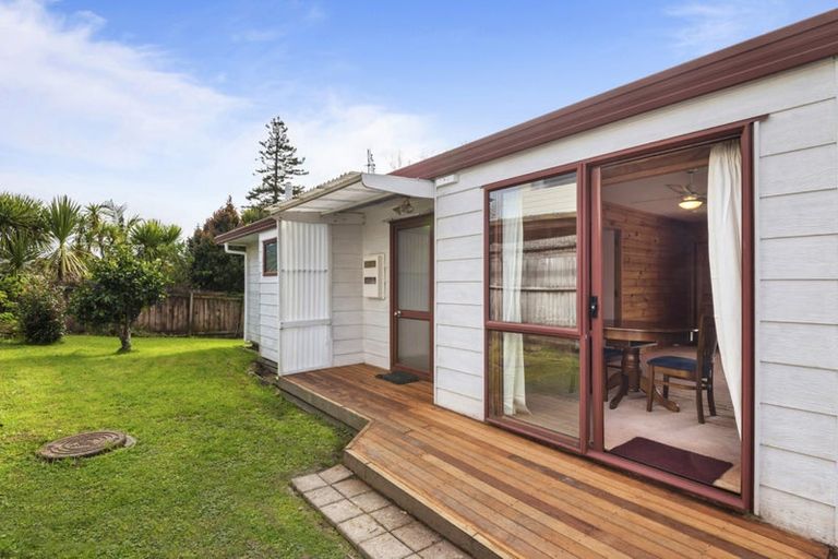 Photo of property in 2/96 Verbena Road, Birkdale, Auckland, 0626