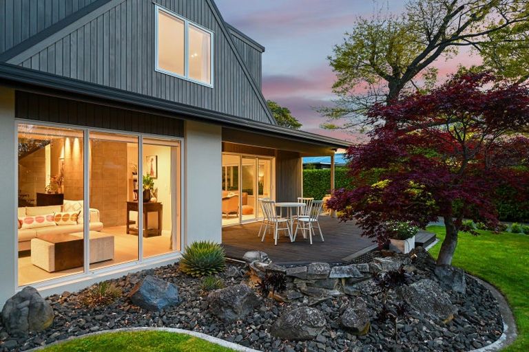 Photo of property in 8 Chevron Place, Ilam, Christchurch, 8041