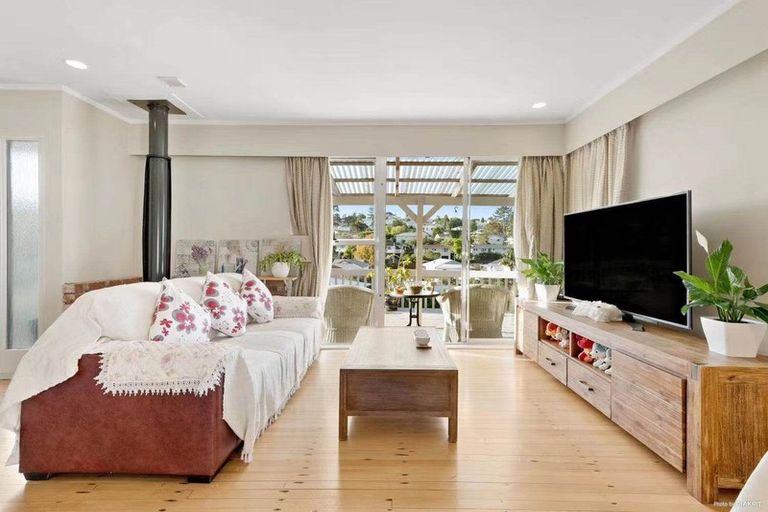 Photo of property in 29 Bellringer Road, Massey, Auckland, 0614