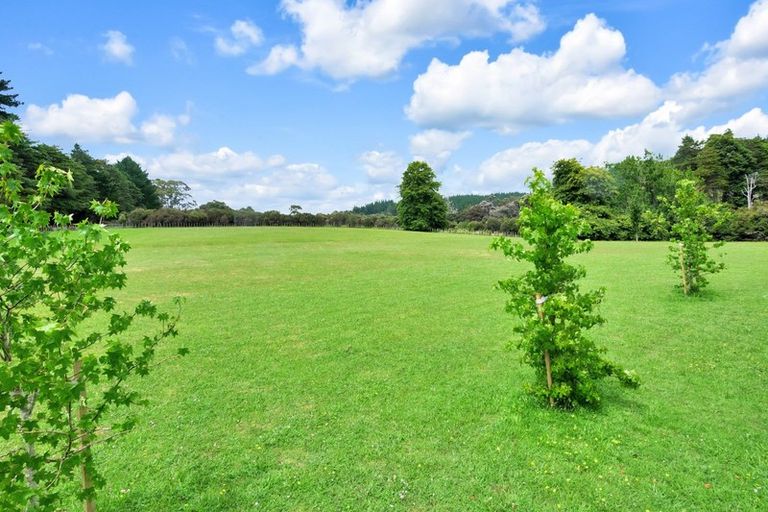 Photo of property in 85 Robinson Road, Whitianga, 3510