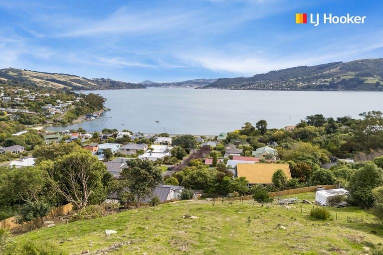 Photo of property in 51 Wharfdale Street, Macandrew Bay, Dunedin, 9014