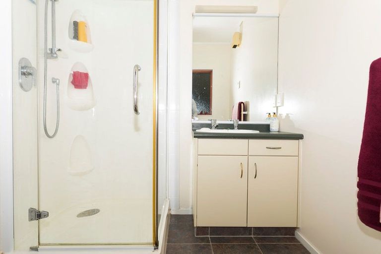 Photo of property in 10 Guinane Street, Dannevirke, 4930