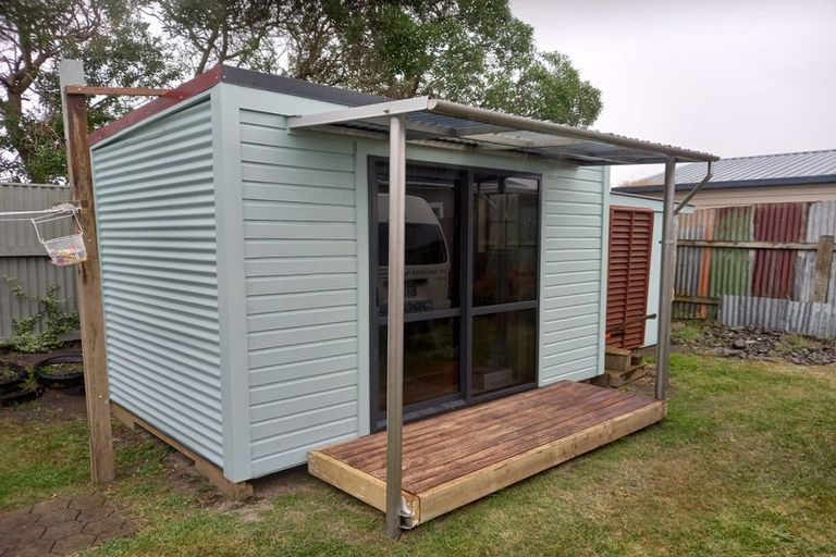 Photo of property in 65 Himatangi Street, Himatangi Beach, Foxton, 4891