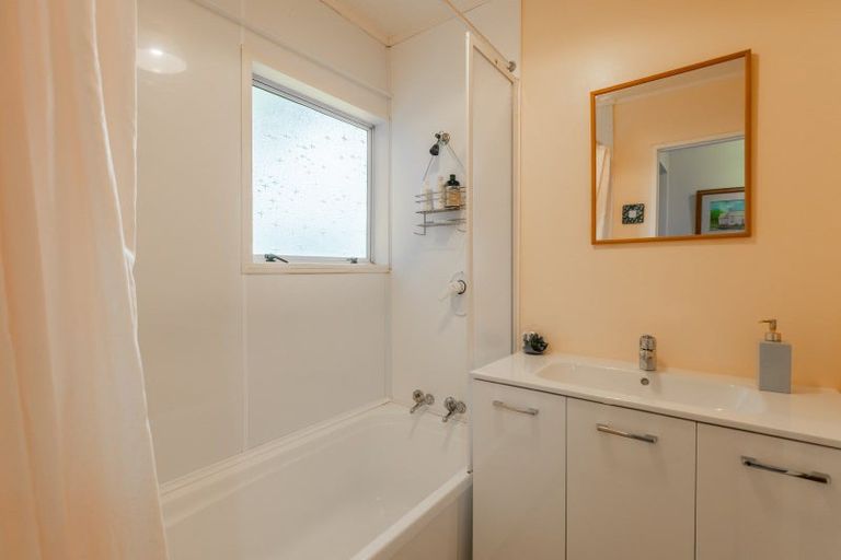 Photo of property in 115b Rata Street, Naenae, Lower Hutt, 5011