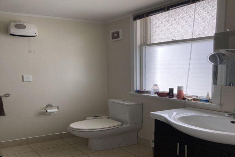 Photo of property in 5/15 Brougham Street, Mount Victoria, Wellington, 6011