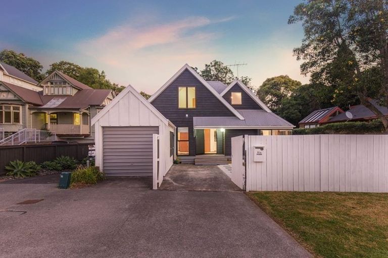 Photo of property in 51a Middleton Road, Upper Riccarton, Christchurch, 8041