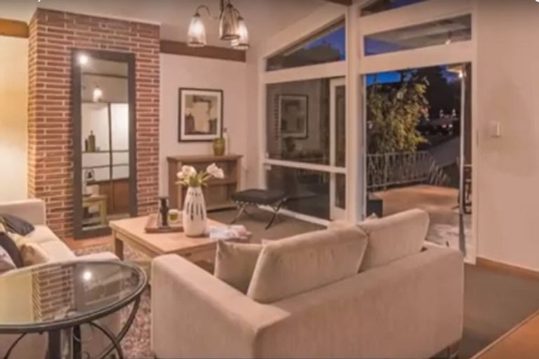 Photo of property in 1/14 Grassways Avenue, Pakuranga, Auckland, 2010