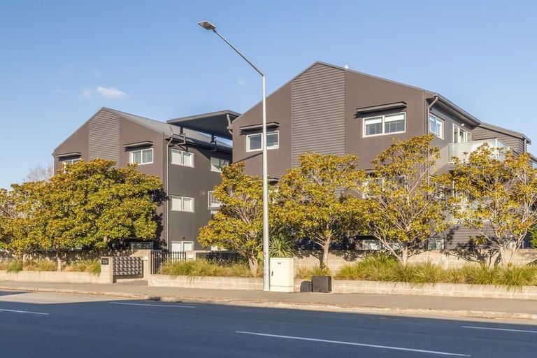 Photo of property in Salisbury Park, 12/226g Salisbury Street, Christchurch Central, Christchurch, 8013