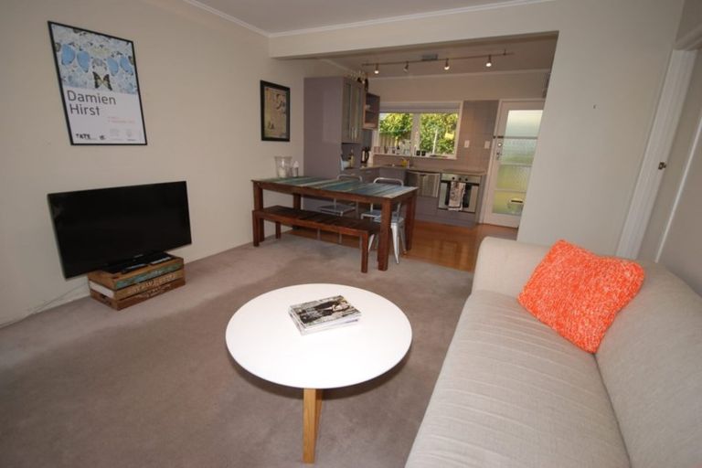 Photo of property in 3/40 Vauxhall Road, Devonport, Auckland, 0624