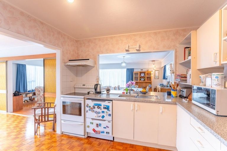 Photo of property in 44 Francis Road, Paraparaumu Beach, Paraparaumu, 5032