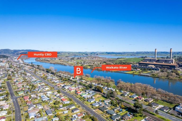 Photo of property in 194 Great South Road, Huntly, 3700