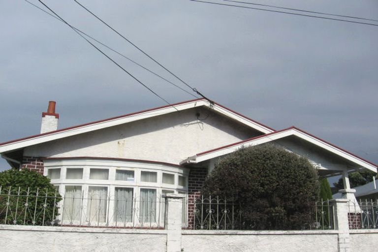 Photo of property in 212 Coutts Street, Rongotai, Wellington, 6022
