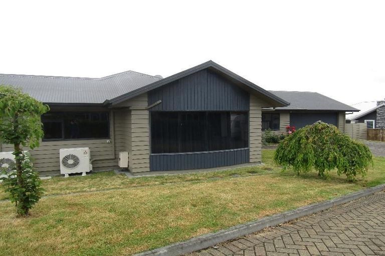 Photo of property in 45 Puriri Street, Hilltop, Taupo, 3330