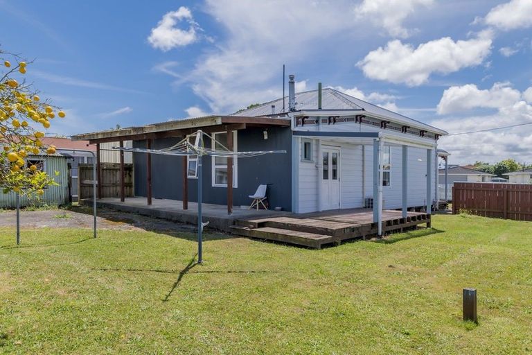 Photo of property in 21 Kings Drive, Levin, 5510