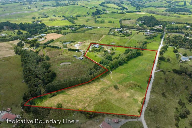 Photo of property in 306 Oneriri Road, Kaiwaka, 0573