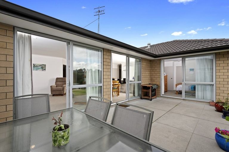 Photo of property in 6 Fairfax Crescent, Pyes Pa, Tauranga, 3112