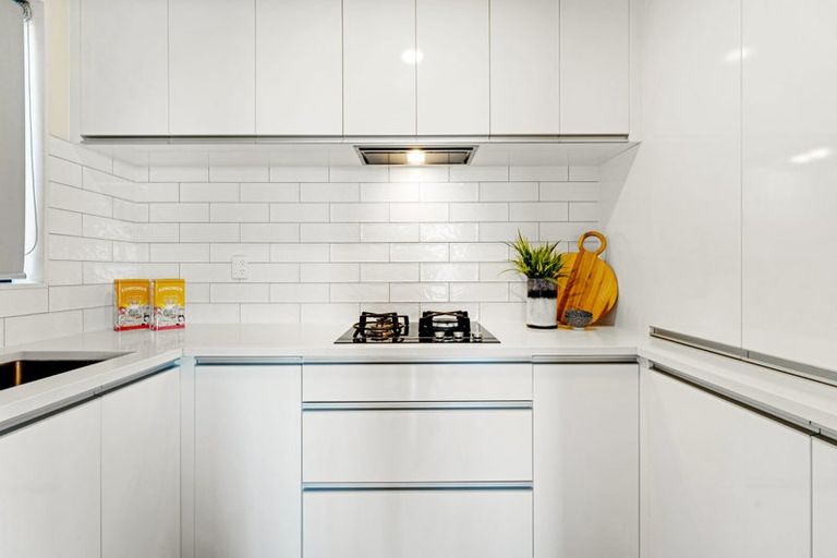 Photo of property in 22 Cassidy Drive, Orewa, 0931