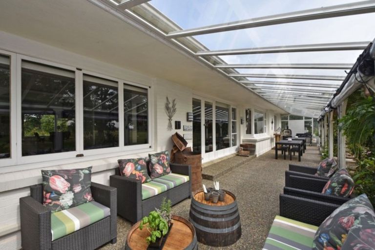 Photo of property in 42 Ferry Road, West Plains, Invercargill, 9879