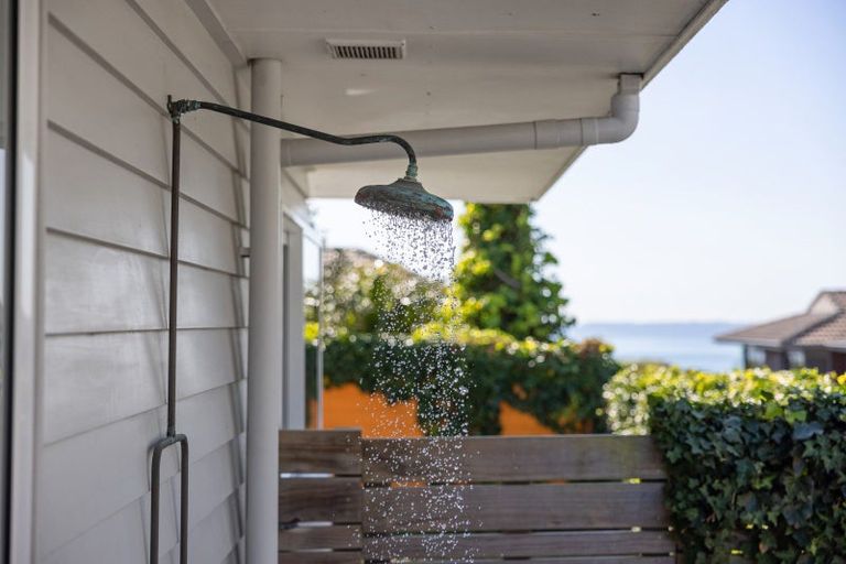 Photo of property in 2/203 Oceanbeach Road, Mount Maunganui, 3116