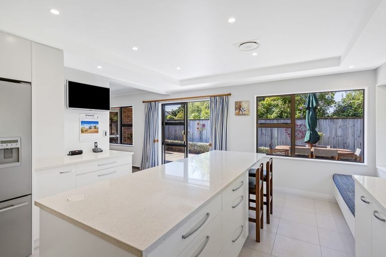 Photo of property in 38 Manly Street, Paraparaumu Beach, Paraparaumu, 5032