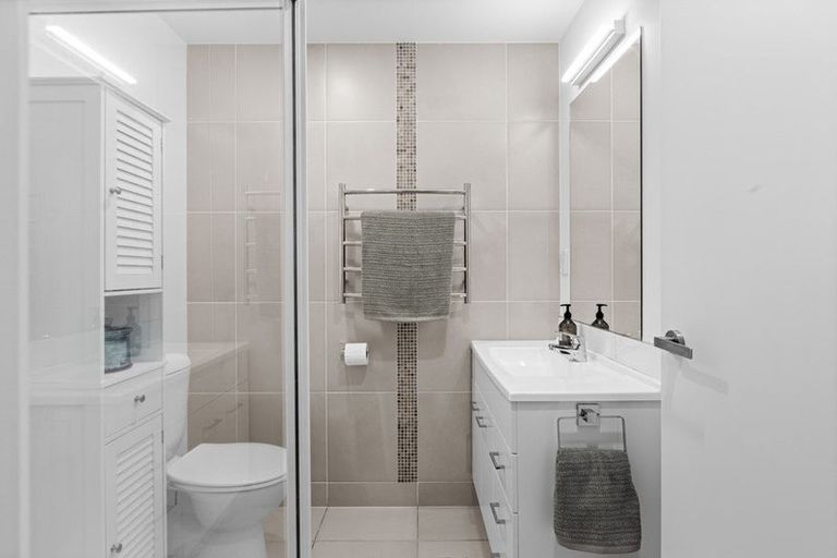 Photo of property in 115/17 Link Crescent, Stanmore Bay, Whangaparaoa, 0932