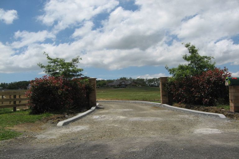 Photo of property in 392 Batty Road, Karaka, Papakura, 2580