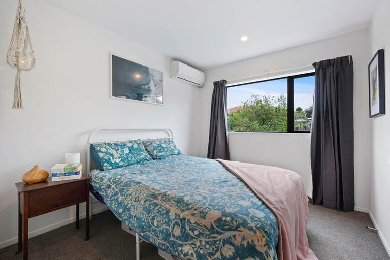 Photo of property in 3/6 South Pacific Place, Henderson, Auckland, 0612