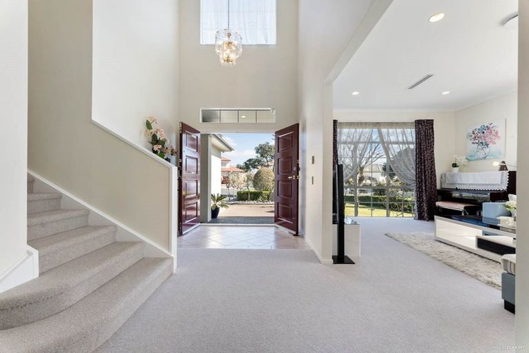 Photo of property in 55 Orangewood Drive, Northpark, Auckland, 2013