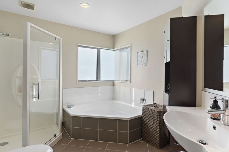 Photo of property in 145a Rosetta Road, Raumati South, Paraparaumu, 5032