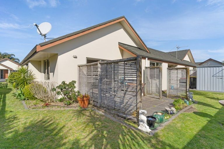 Photo of property in Seacrest, 7/200 Papamoa Beach Road, Papamoa Beach, Papamoa, 3118