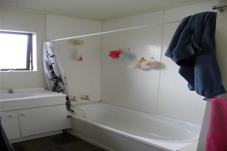 Photo of property in 31e Daytona Road, Henderson, Auckland, 0610