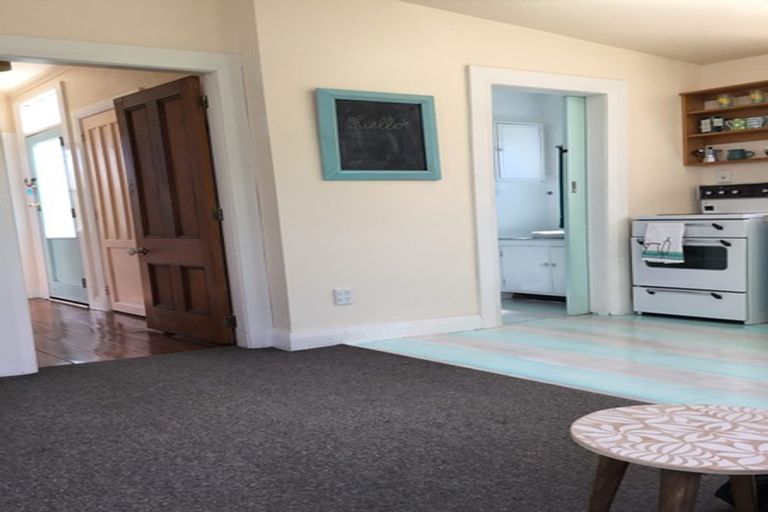 Photo of property in 17 Wilton Street, Levin, 5510