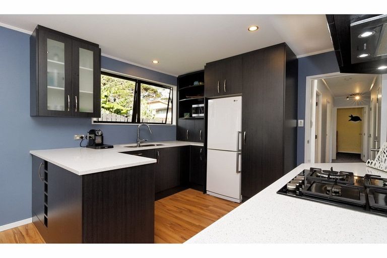 Photo of property in 2/6 Borich Road, Sunnyvale, Auckland, 0612