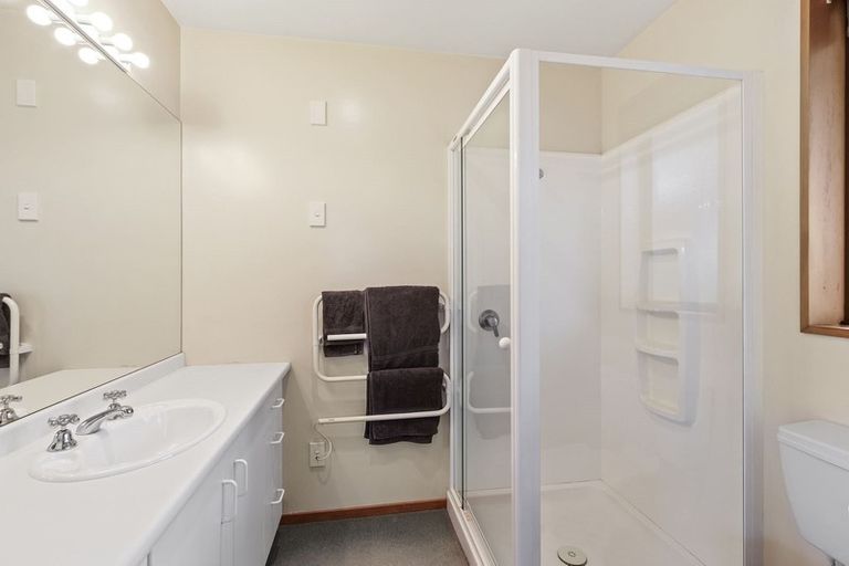 Photo of property in 6 Empress Place, Halswell, Christchurch, 8025