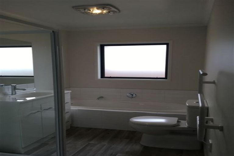 Photo of property in 54 Bradbury Avenue, Rolleston, 7614