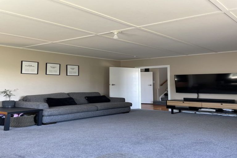 Photo of property in 274 Naenae Road, Naenae, Lower Hutt, 5011