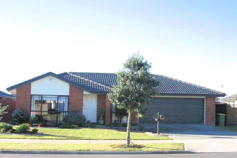 Photo of property in 23 Croftview Road, Wattle Downs, Auckland, 2103