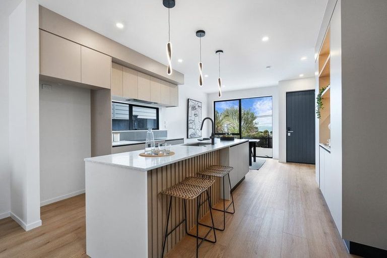 Photo of property in 12d Rewi Street, Torbay, Auckland, 0630