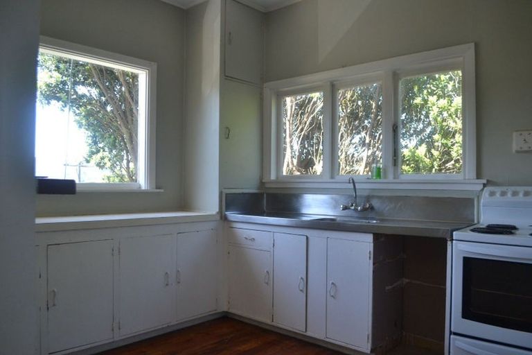 Photo of property in 71 Logie Street, Stokes Valley, Lower Hutt, 5019