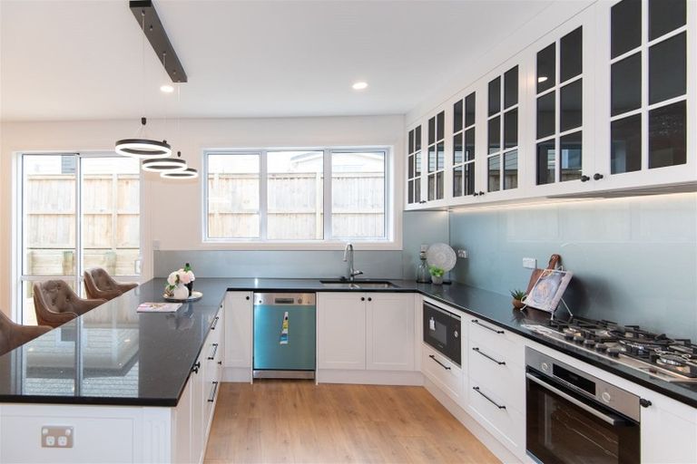 Photo of property in 40 Kenmure Avenue, Forrest Hill, Auckland, 0620