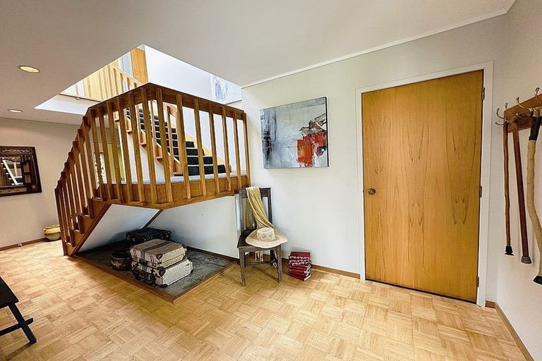 Photo of property in 2/32 Beresford Street, Bayswater, Auckland, 0622