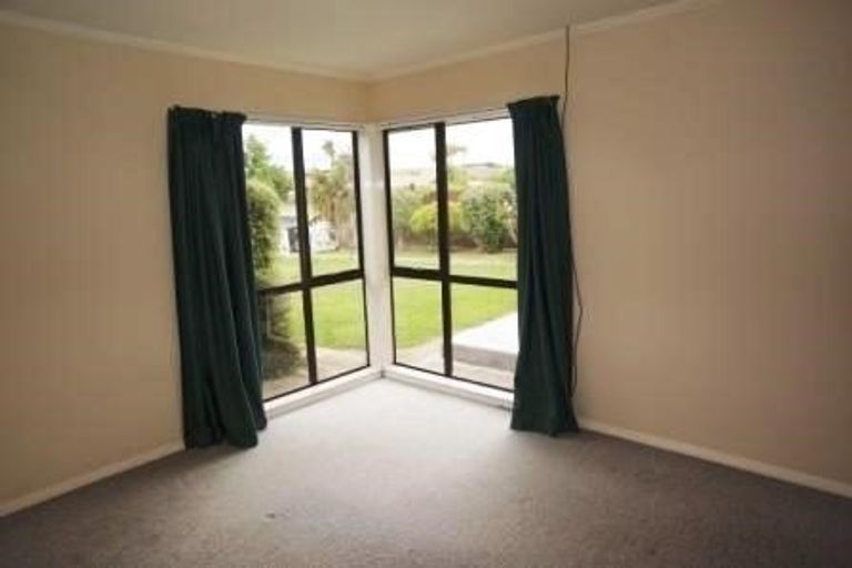 Photo of property in 36 Seadown Crescent, Amberley, 7410