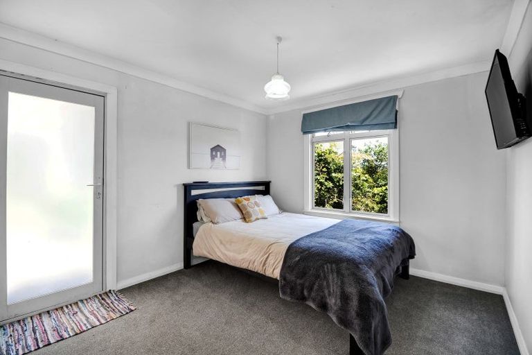 Photo of property in 383 Saint Aubyn Street, Moturoa, New Plymouth, 4310