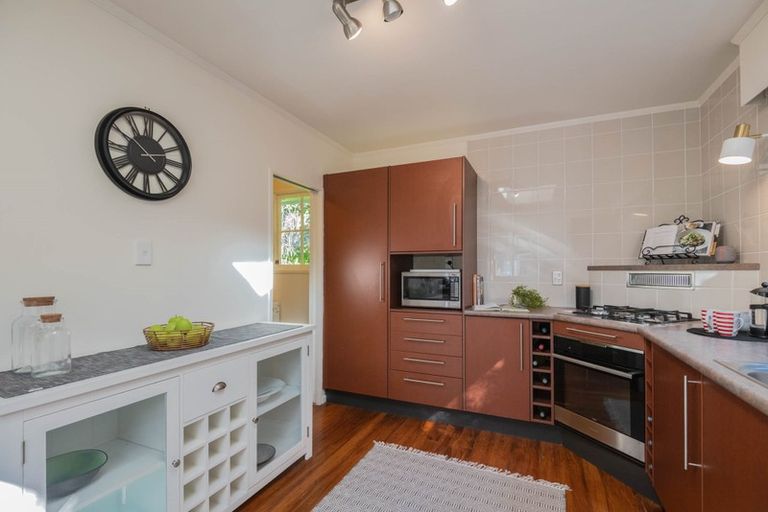 Photo of property in 11 Goddard Grove, Churton Park, Wellington, 6037