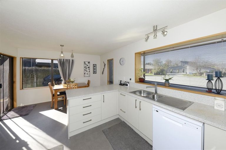 Photo of property in 8 Greenwood Close, Woodend, 7610