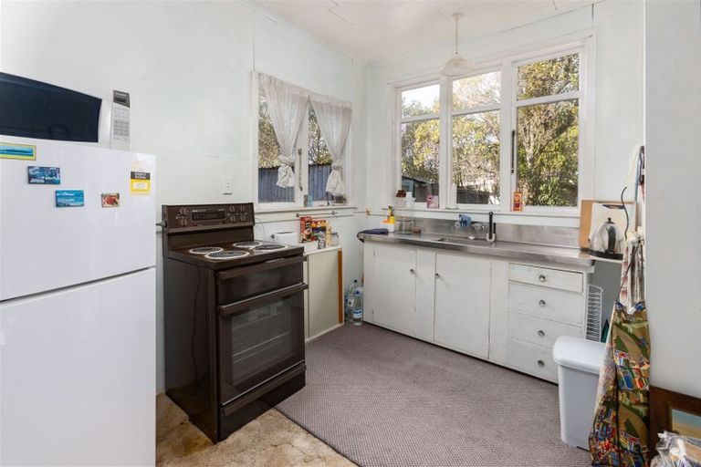 Photo of property in 347 Marine Parade, New Brighton, Christchurch, 8061