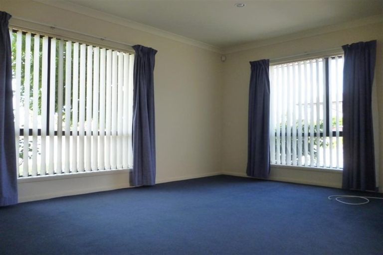Photo of property in 52 Limes Avenue, Parklands, Christchurch, 8083