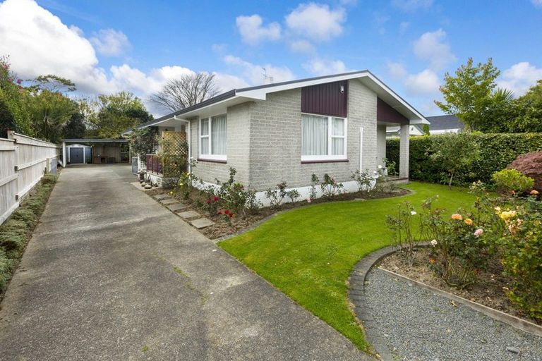 Photo of property in 50 Wai-iti Crescent, Woburn, Lower Hutt, 5010