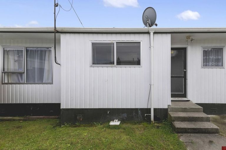 Photo of property in 6a Goldie Street, Pukehangi, Rotorua, 3015