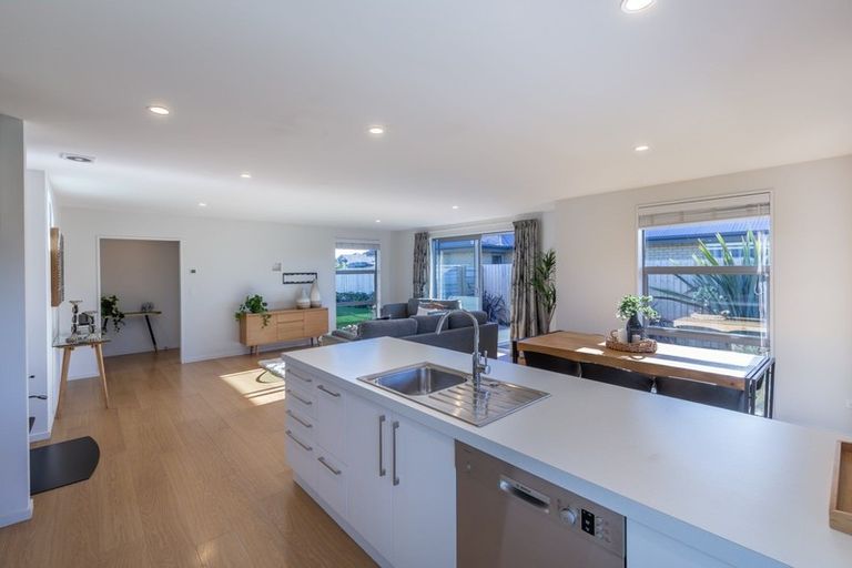 Photo of property in 10 Shale Court, Rolleston, 7614